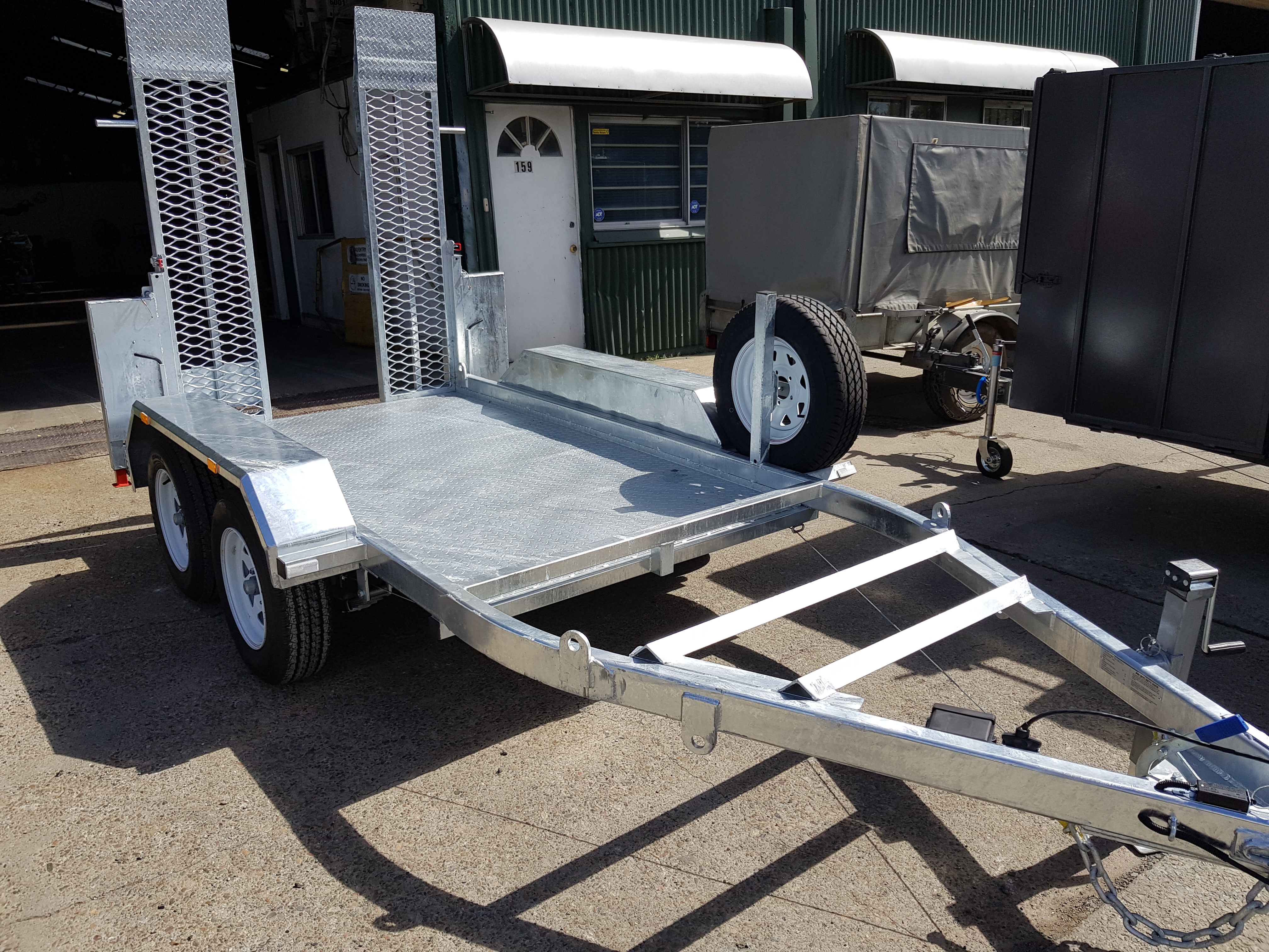 SLE Tandem– 2000Kg / 4500Kg EXCAVATOR TRAILER – Heavy Haul Trailers